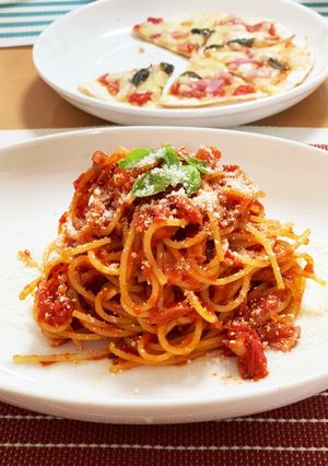 シンプル！ベーコンのトマトソースパスタ-レシピのメイン写真