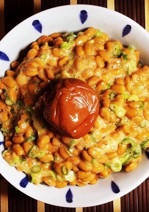 夏にさっぱり朝ごはんといえば梅納豆ごはん-レシピのメイン写真