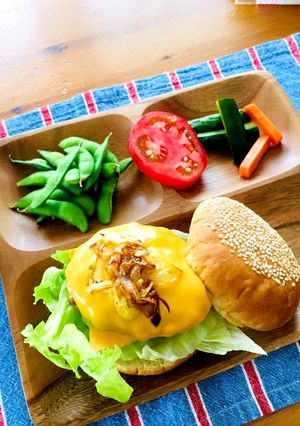 肉厚ジューシー！チーズバーガー-レシピのメイン写真