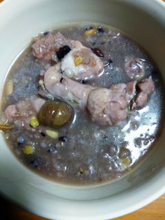 手羽元でなんちゃって参鶏湯(雑穀米入り)-レシピのメイン写真