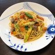 鯖の水煮缶とトマトのペペロンチーノ
