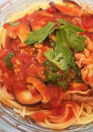 セロリ葉のトマトチーズパスタ-レシピのメイン写真