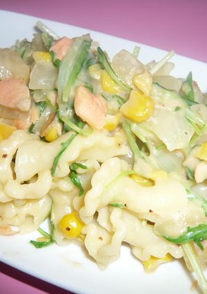 鮭と水菜のコーンクリームパスタ-レシピのメイン写真