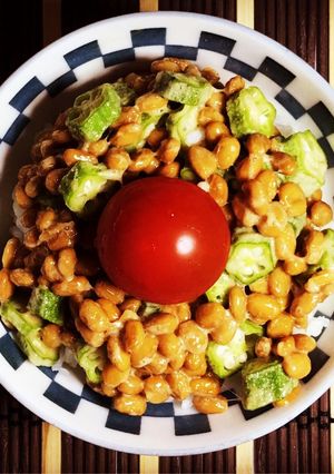 夏のミニトマトとオクラの納豆ごはん-レシピのメイン写真