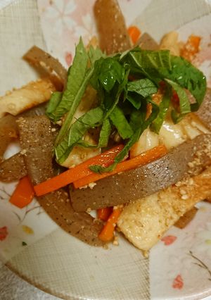 ★超簡単　ちくわとこんにゃくのキンピラ-レシピのメイン写真