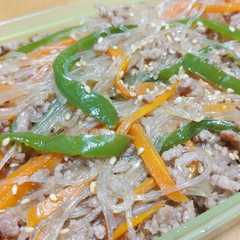 รูปของ 水戻し不要！ひき肉と野菜で簡単チャプチェ