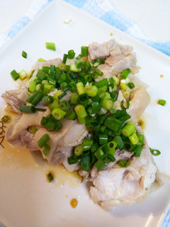 簡単!鶏もも肉のレンジ蒸し♪-レシピのメイン写真