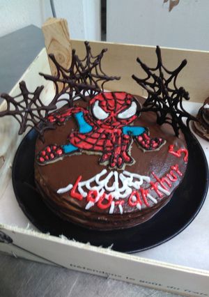 スパイダーマン　デコケーキ-レシピのメイン写真
