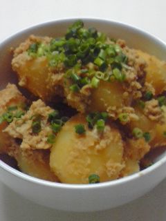 ハマる美味しさ☆新じゃがのゴマ味噌煮-レシピのメイン写真