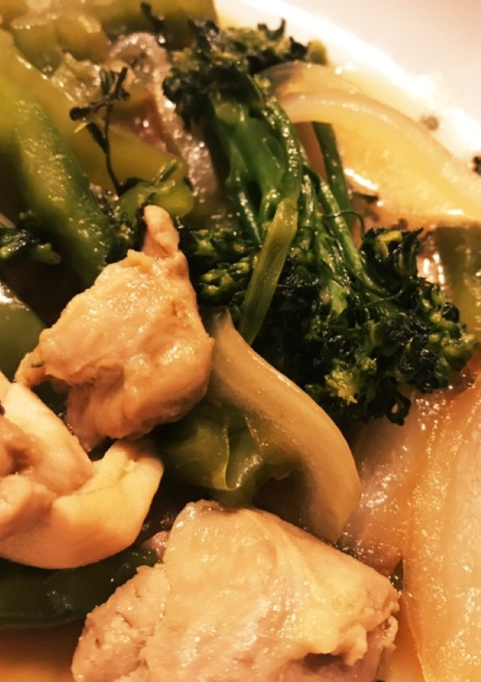 タイ風チキンと野菜の炒め物-レシピのメイン写真