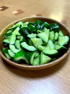 キュウリの大量消費にニンニク炒め-レシピのメイン写真