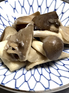 たっぷりきのこのミルク味噌煮-レシピのメイン写真