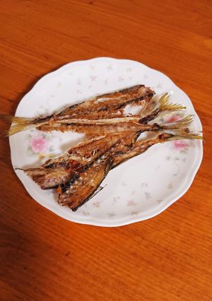 鯵フライの時に残った骨のせんべいです-レシピのメイン写真