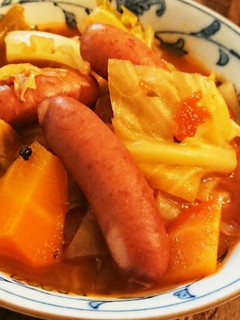 キャベツとソーセージのトマト鍋-レシピのメイン写真
