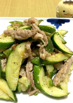 簡単コクうま●せせりとズッキーニの炒め物-レシピのメイン写真