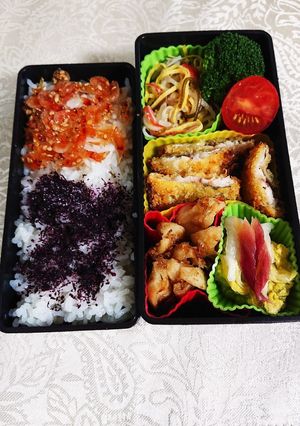 鯵フライと蓮根のきんぴらのお弁当です-レシピのメイン写真