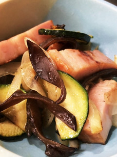 キクラゲとベーコンと野菜の炒め物-レシピのメイン写真
