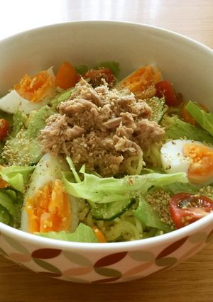 サッポロ一番塩とんこつラーメンでらーサラ-レシピのメイン写真