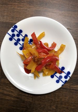 鰹節が決め手♪パプリカの麺つゆ炒め-レシピのメイン写真