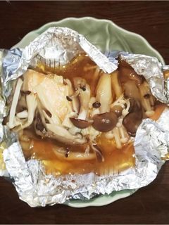 キノコ沢山鮭のホイル焼き-レシピのメイン写真