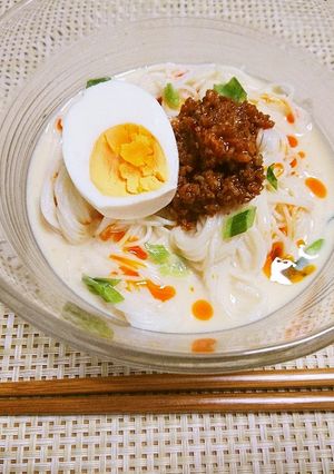 夏に食べたい♫簡単ピリ辛味の豆乳担々素麺-レシピのメイン写真