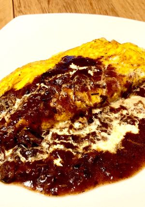 赤ワイン煮の残りソースでふわふわオムレツ-レシピのメイン写真