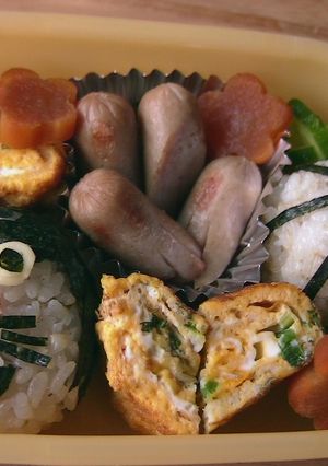 *ミニドラえもんおにぎり*キャラ弁-レシピのメイン写真