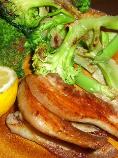 塩豚のカリっと焼きブロッコリー添え-レシピのメイン写真