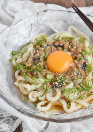 納豆と梅肉の釜玉うどん-レシピのメイン写真