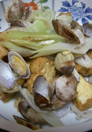 鉄分たっぷり厚揚げとあさりの炒め物-レシピのメイン写真