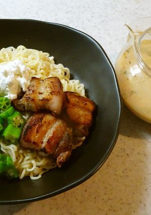 塩豚ゴロゴロ♪冷やしミルク味噌ラーメン-レシピのメイン写真