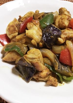 鶏肉とナス、ピーマンのカレー粉炒め-レシピのメイン写真