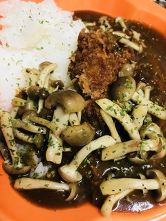レトルト●しめじ炒めプラスのカツカレー-レシピのメイン写真