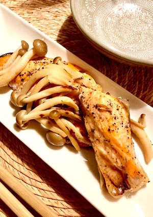 生鮭としめじの簡単焼きー(^｡^)-レシピのメイン写真