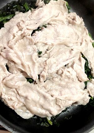 ほうれん草と豚肉の白ワイン蒸し-レシピのメイン写真