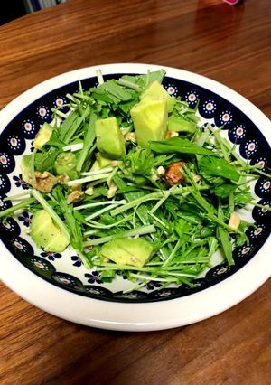 ミックスナッツとアボカドサラダ-レシピのメイン写真