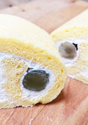 シフォン生地の巨峰ロールケーキ-レシピのメイン写真