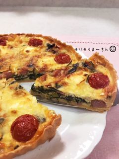 簡単で美味しい生地のほうれん草キッシュ-レシピのメイン写真