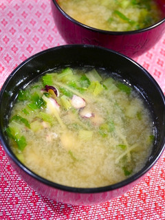 簡単!タコと小松菜のお味噌汁☆生姜風味-レシピのメイン写真
