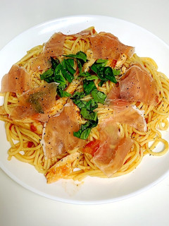 生ハムとトマトとサラダチキンの冷製パスタ-レシピのメイン写真