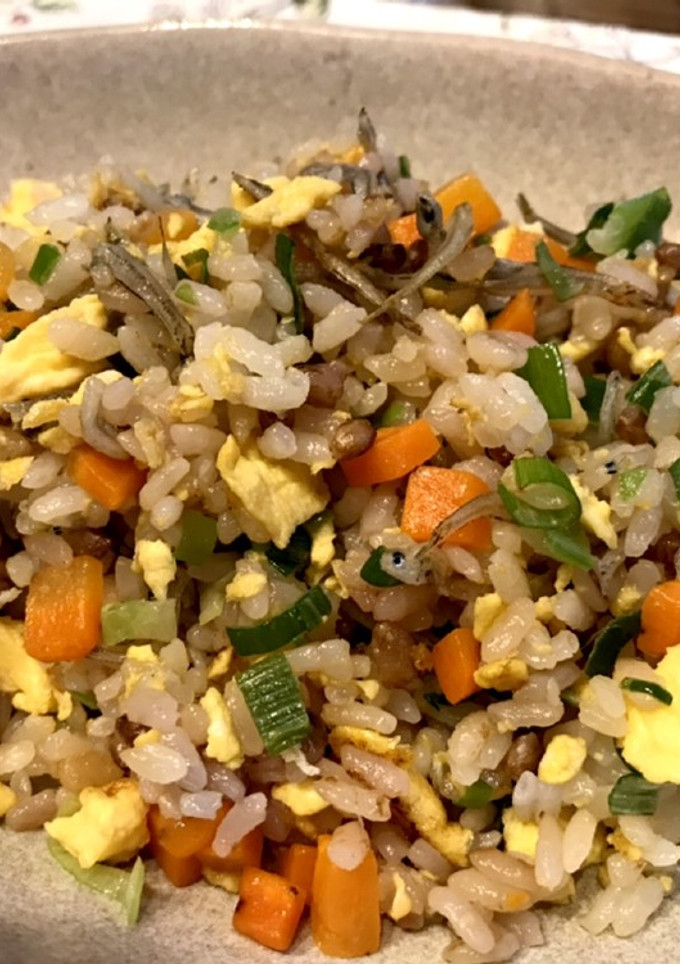 簡単ちりめんじゃこの炒飯-レシピのメイン写真