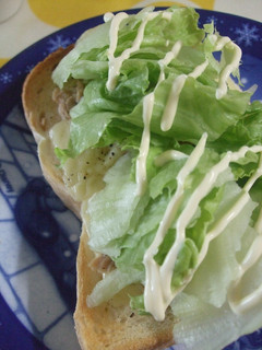 ツナとチーズのオープンサンド☆レタス盛り-レシピのメイン写真