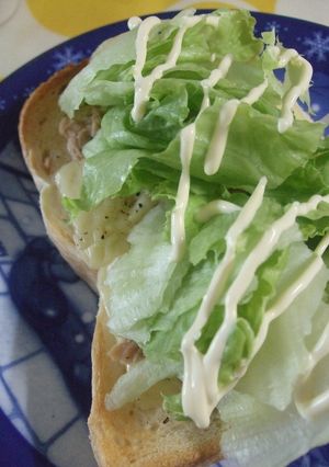 ツナとチーズのオープンサンド☆レタス盛り-レシピのメイン写真