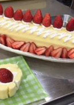 苺のロールケーキ-レシピのメイン写真