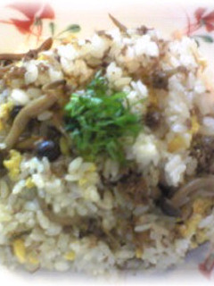 牛こまとごぼう・しめじ de 混ぜご飯♪-レシピのメイン写真