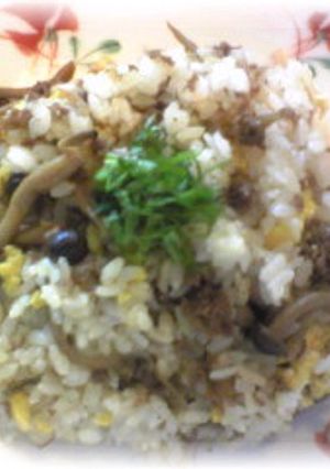 牛こまとごぼう・しめじ de 混ぜご飯♪-レシピのメイン写真