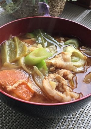 山盛りキャベツの豚汁-レシピのメイン写真