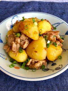 豚肉とじゃが芋の甘辛炒め煮-レシピのメイン写真