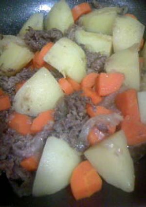 フライパンで作る肉じゃが-レシピのメイン写真