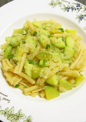 トランペッタズッキーニのパスタ-レシピのメイン写真